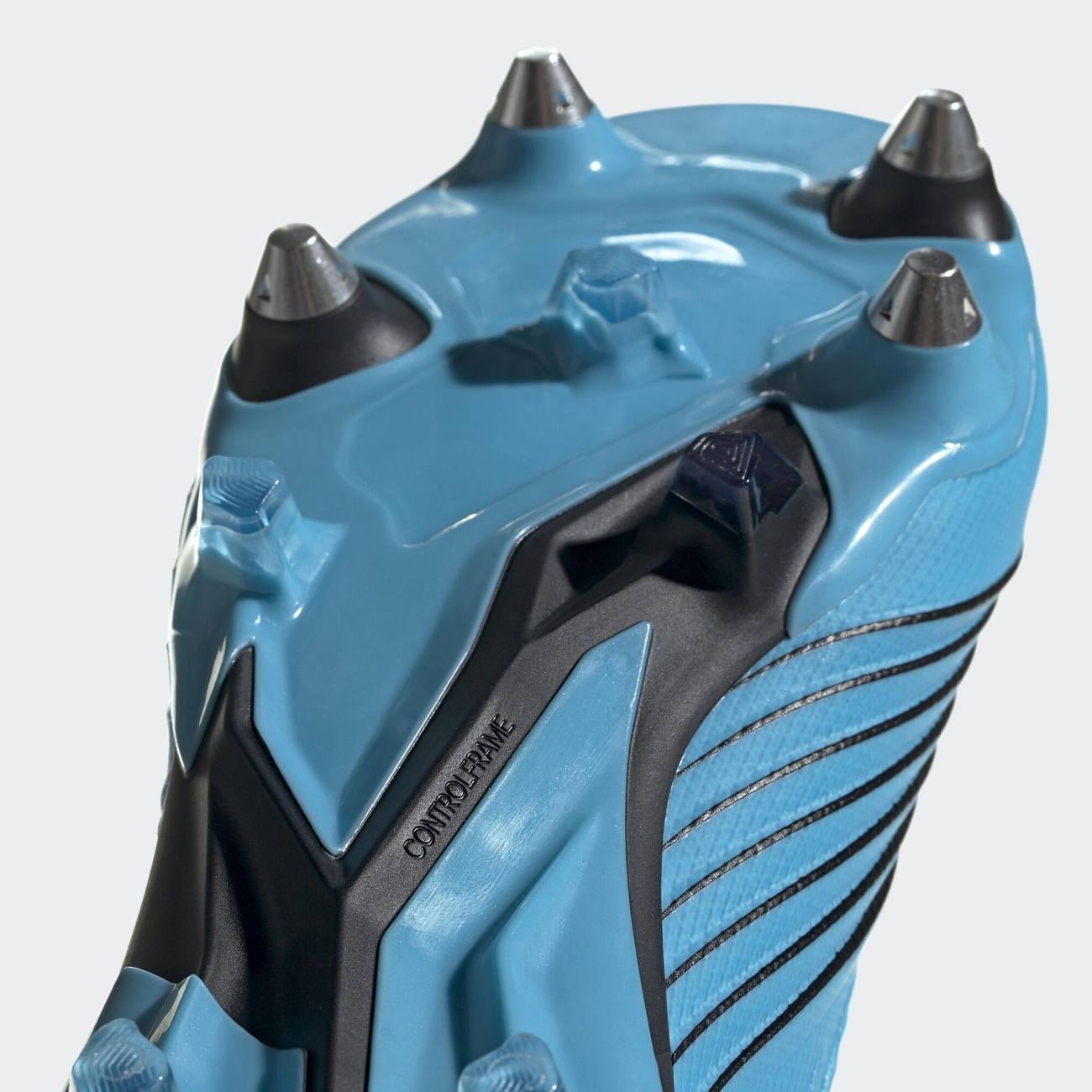 Chuteira de Campo adidas Predator 19.1 - Adulto | Centauro