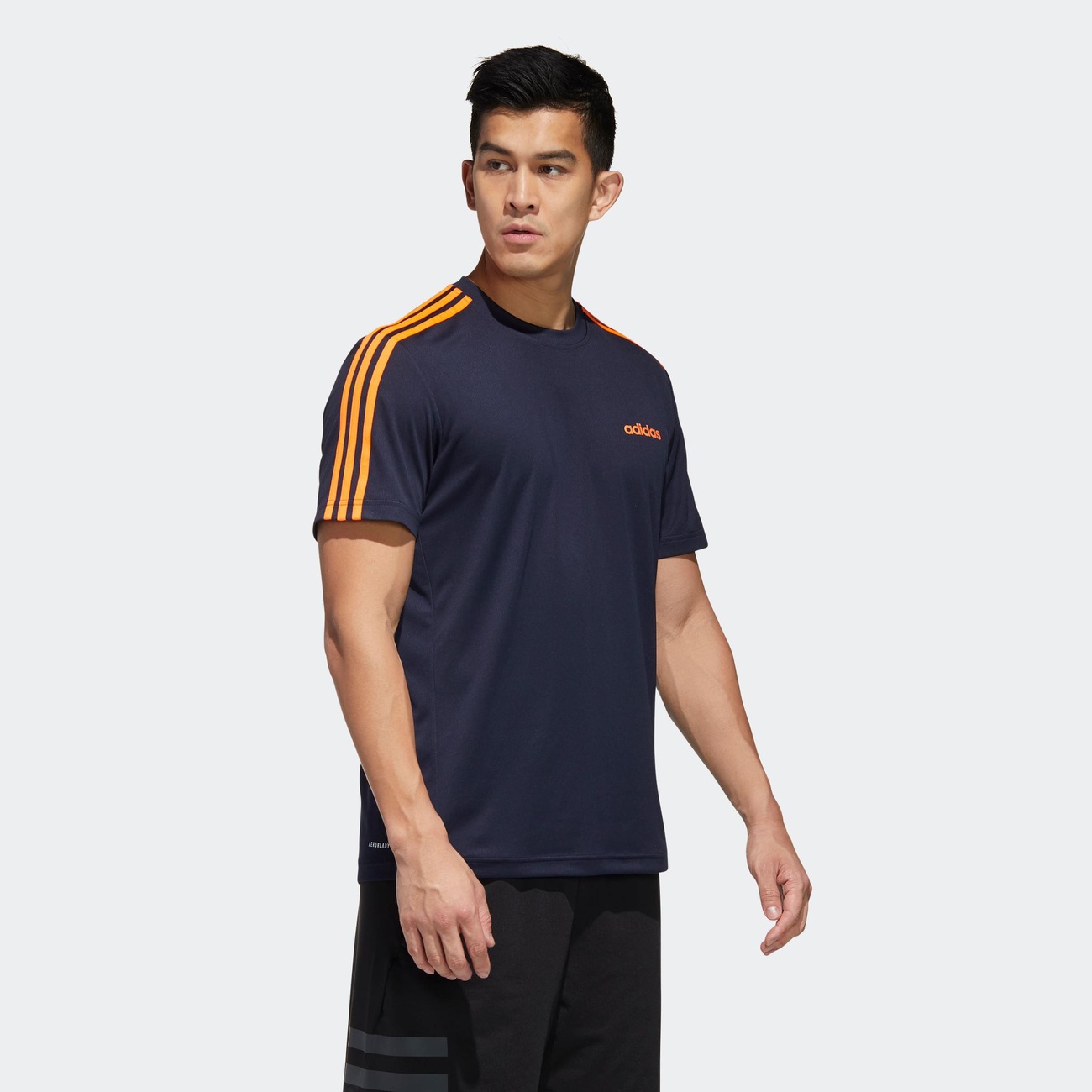 camiseta adidas design 2 move 3 stripes masculina