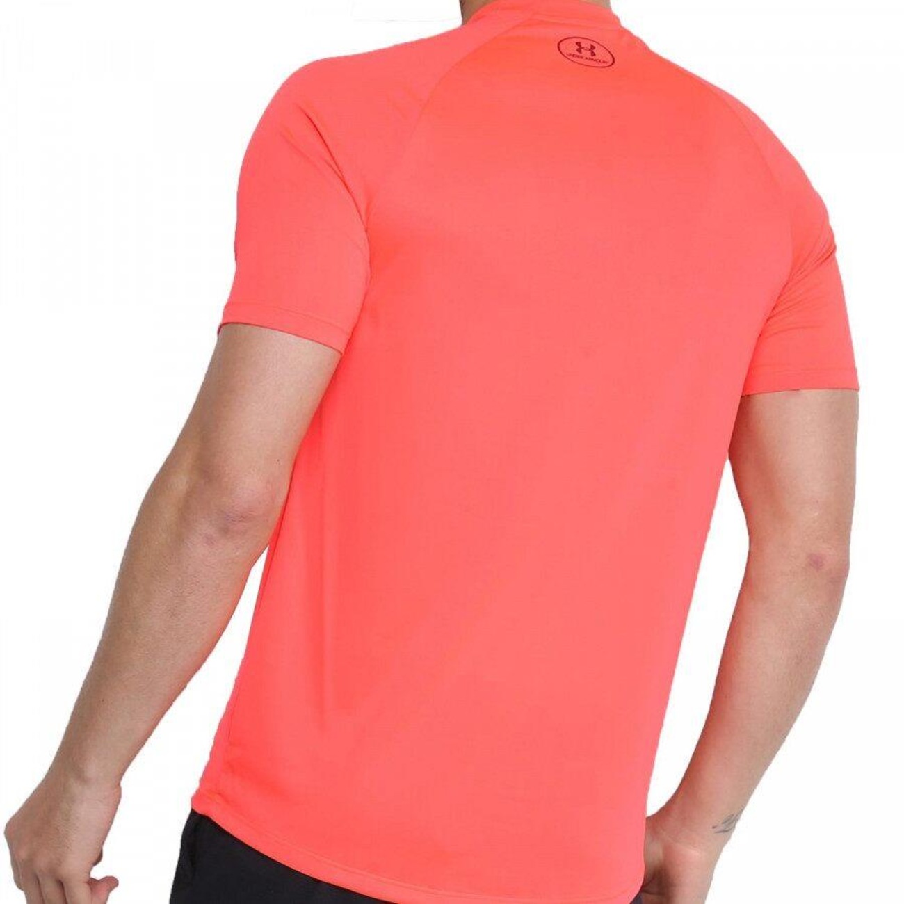 camiseta deportiva under armour