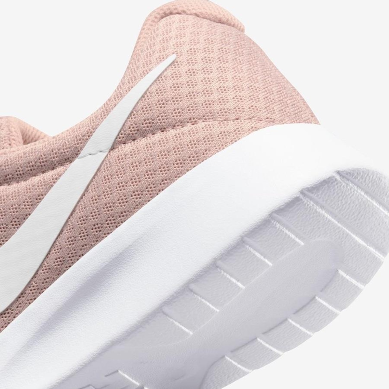 Nike tanjun store light pink