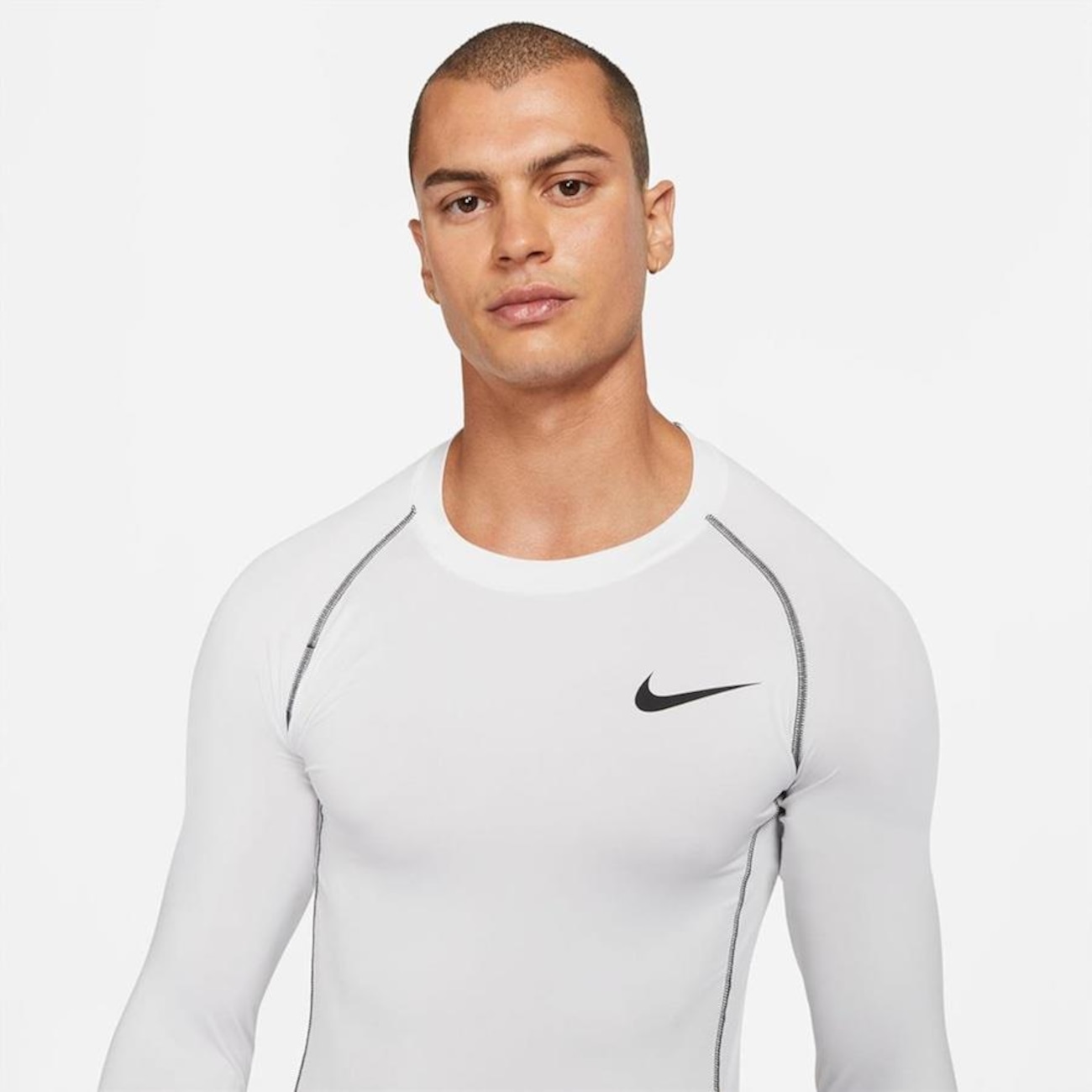 Nike pro hotsell manga larga