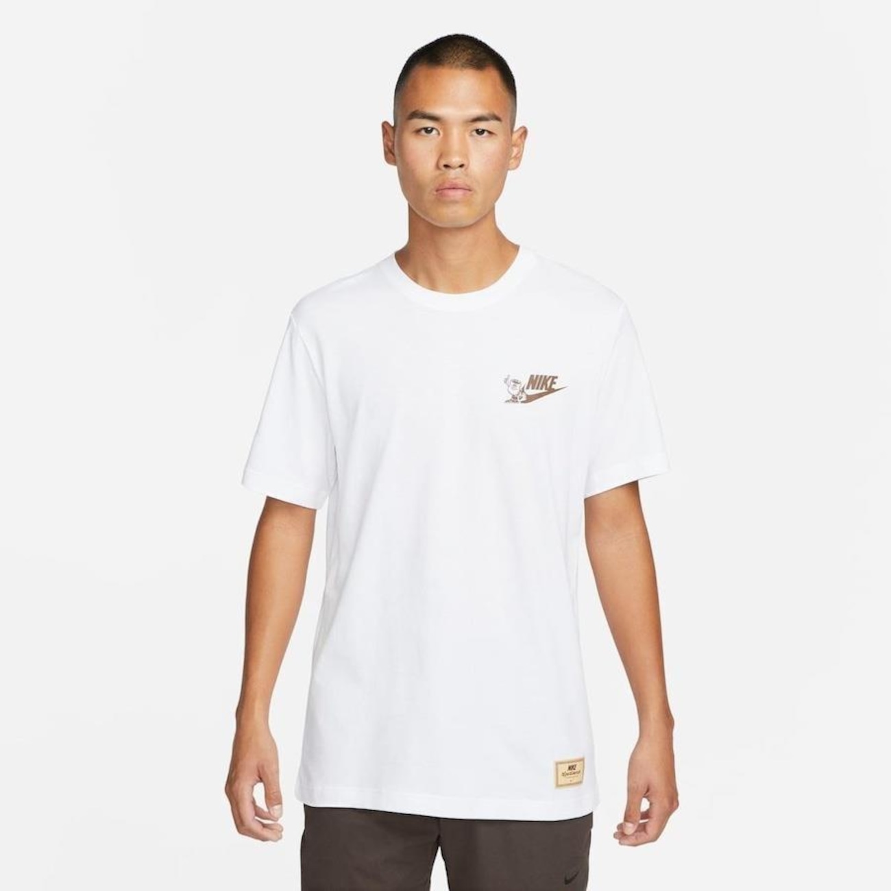 Camiseta Nike Sportswear Swoosh Preta FJ1111-010