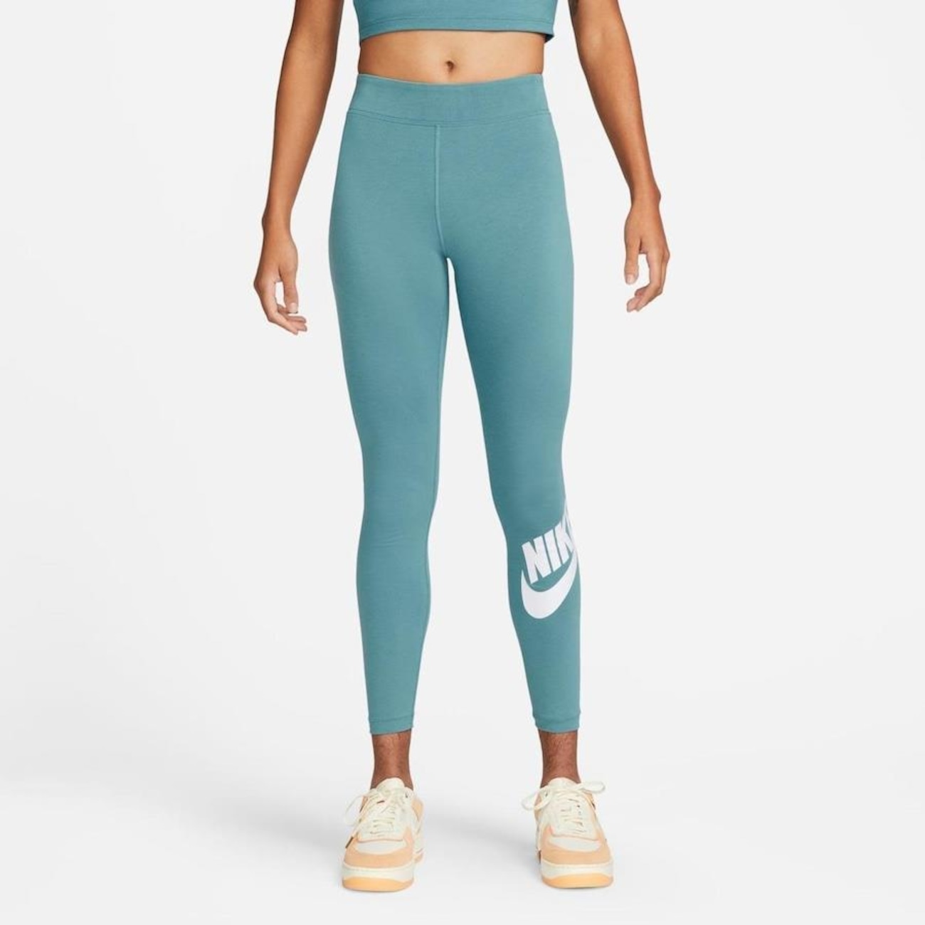 Calça Legging Nike Sportswear Essential - Feminina em Promoção