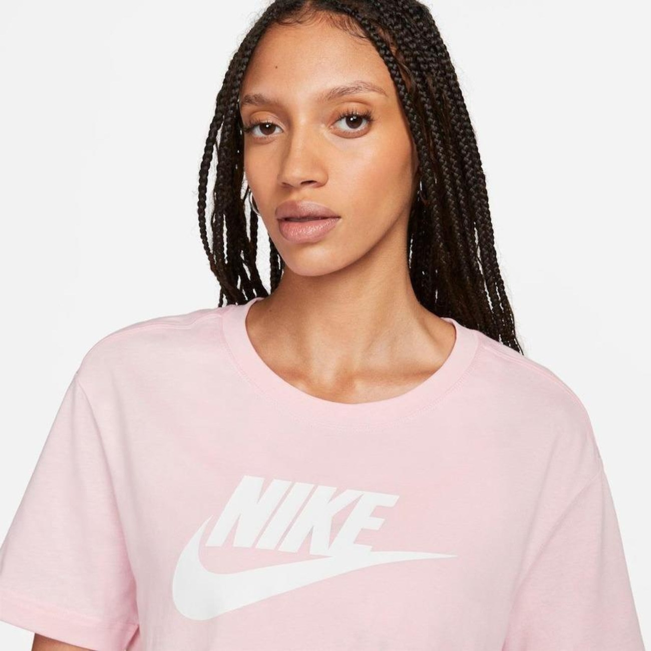 Camiseta Nike Sportswear Essential - Feminina