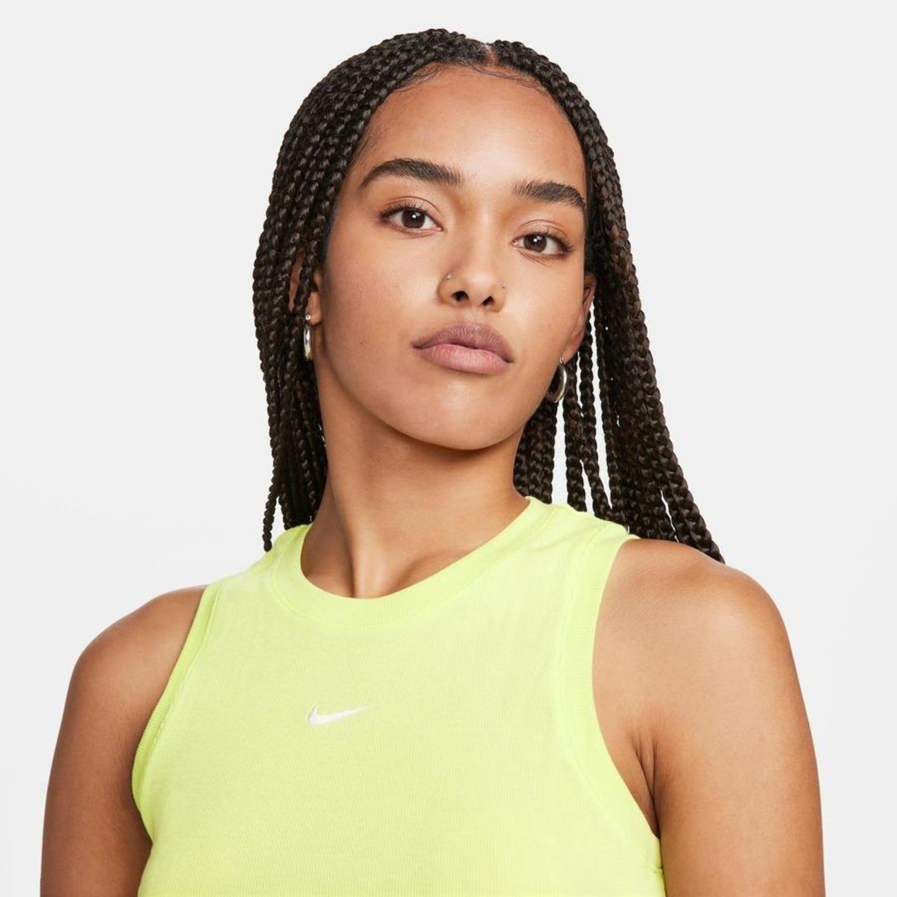 Camiseta Regata Nike Sportswear Essential - Feminina em Promoção