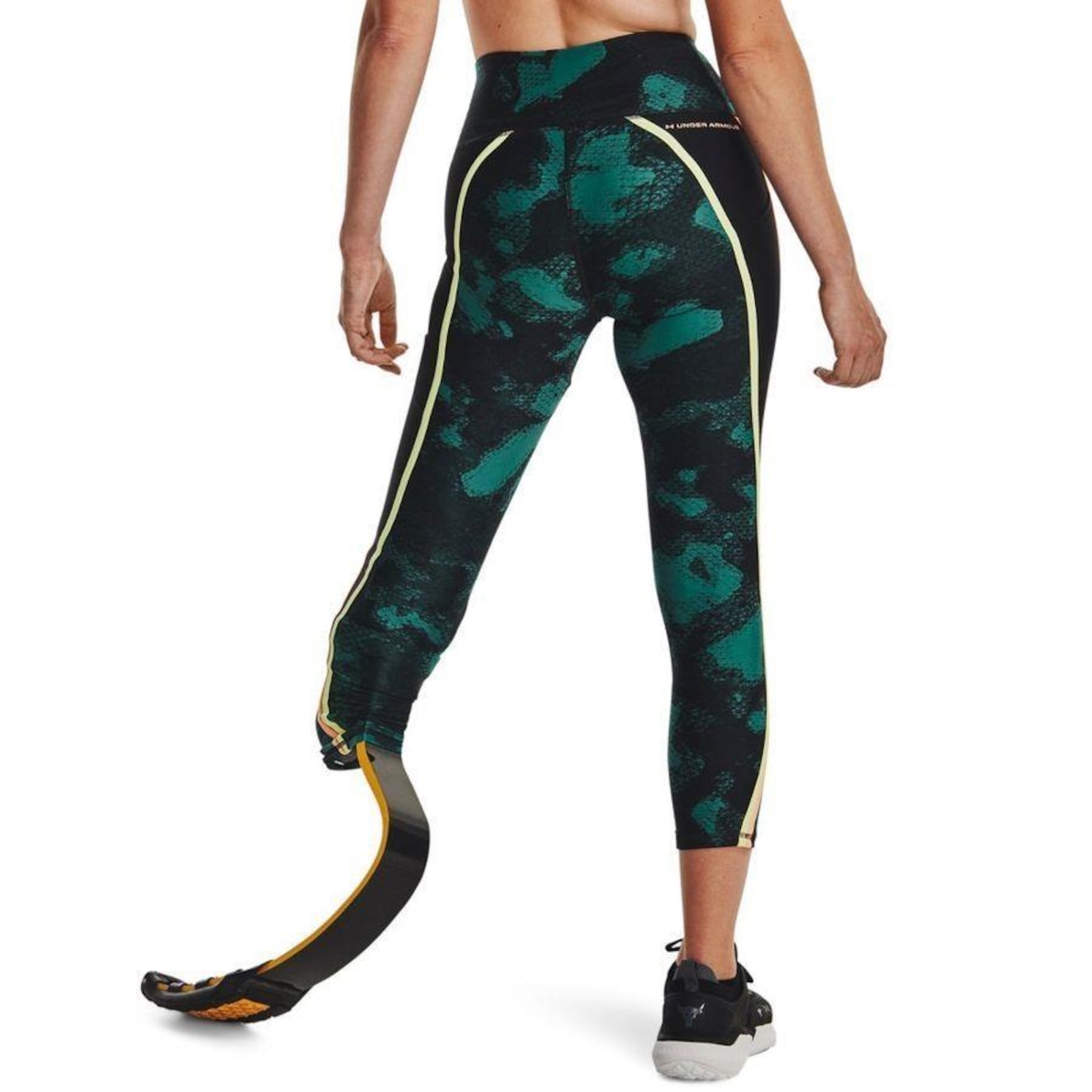 Calça Legging Under Armour Project Rock - Feminina em Promoção