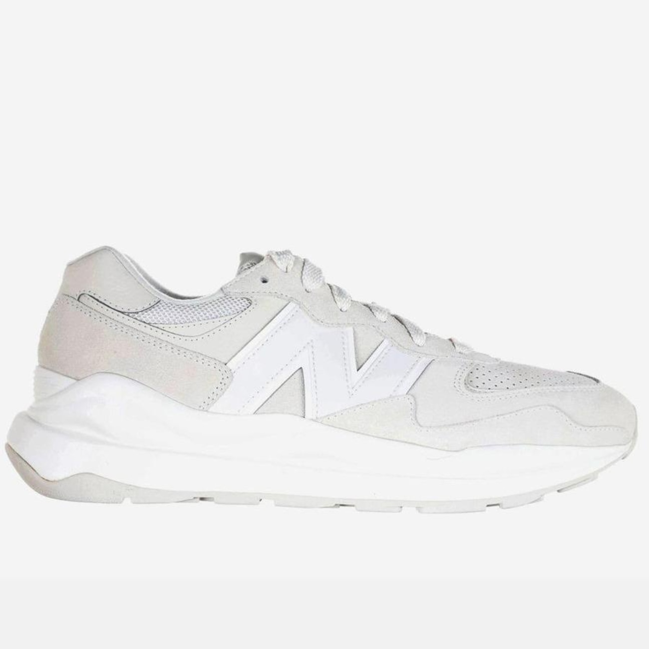 Tênis New Balance Fresh Foam X More V4 - Feminino