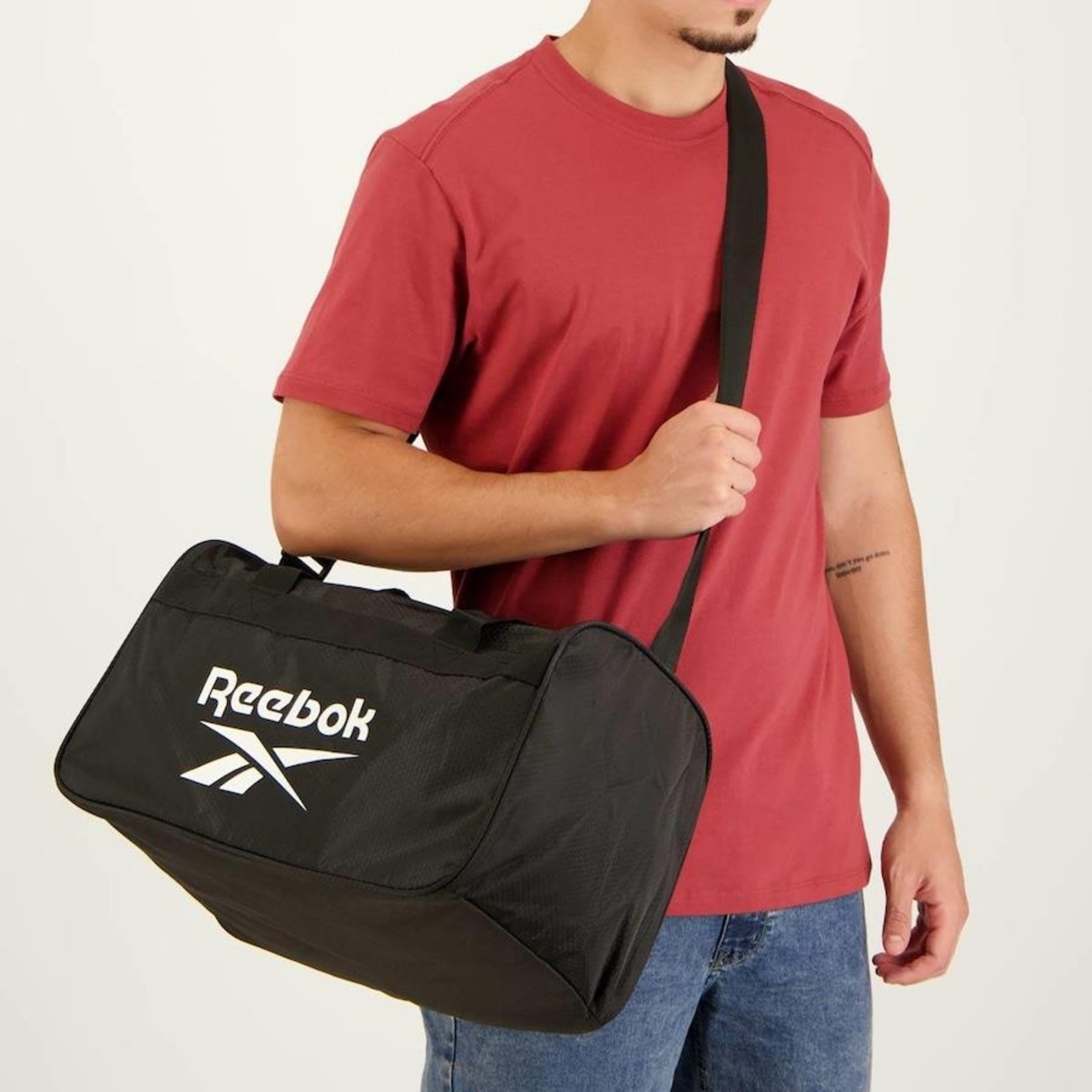 mala-reebok-warrior-ii-35-litros-em-promo-o-centauro