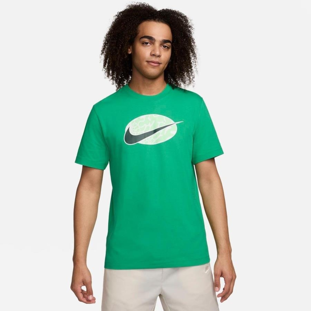 Camiseta Nike Sportswear Swoosh - Masculina