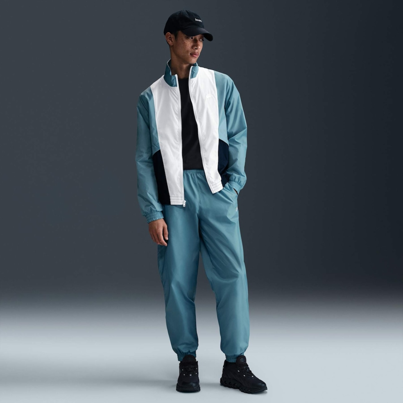 Agasalho Nike Club Woven - Masculino