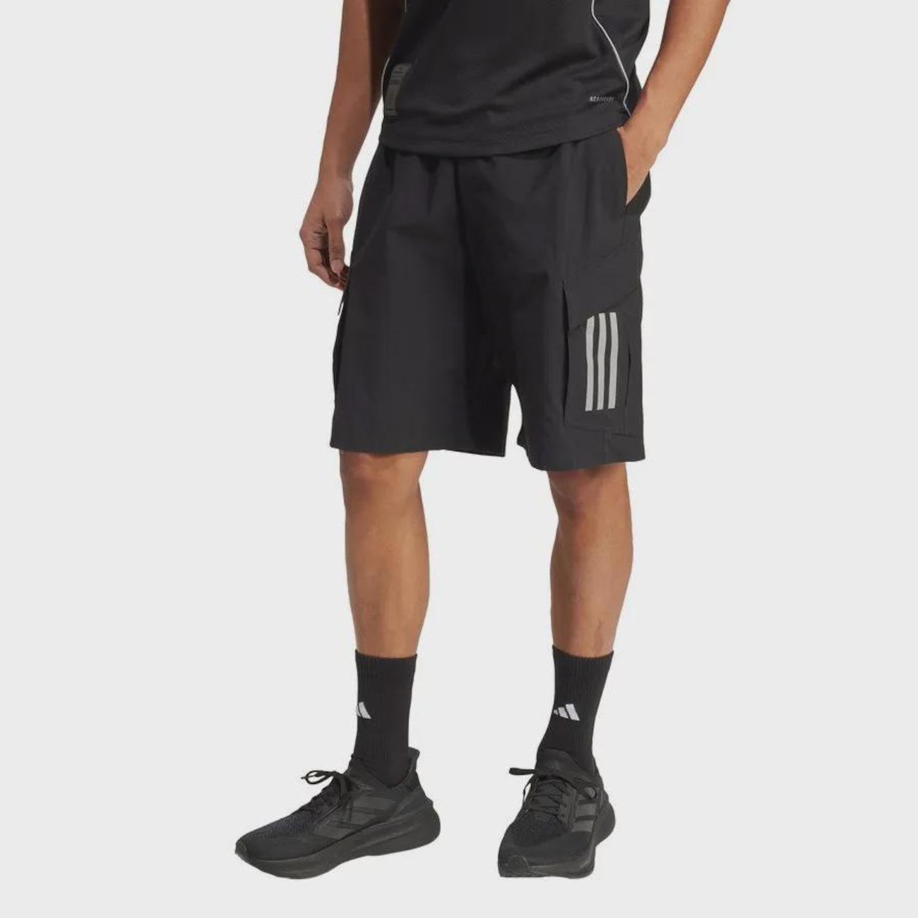 Shorts adidas Mercedes AMG Petronas Fórmula 1 Team Mechanic