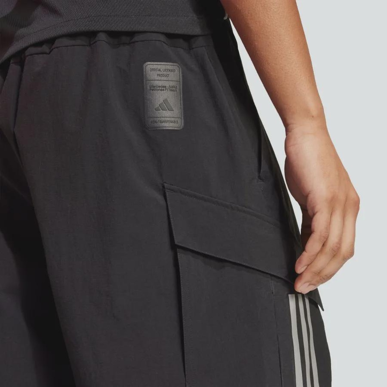 Shorts adidas Mercedes AMG Petronas Fórmula 1 Team Mechanic