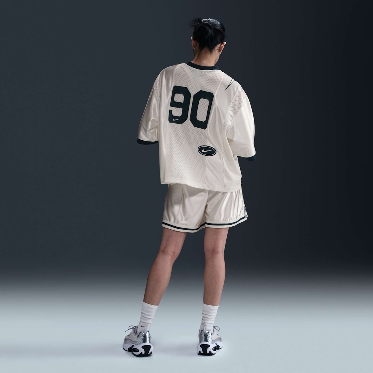 Camiseta Nike Sportswear Street GX - Feminina | Centauro