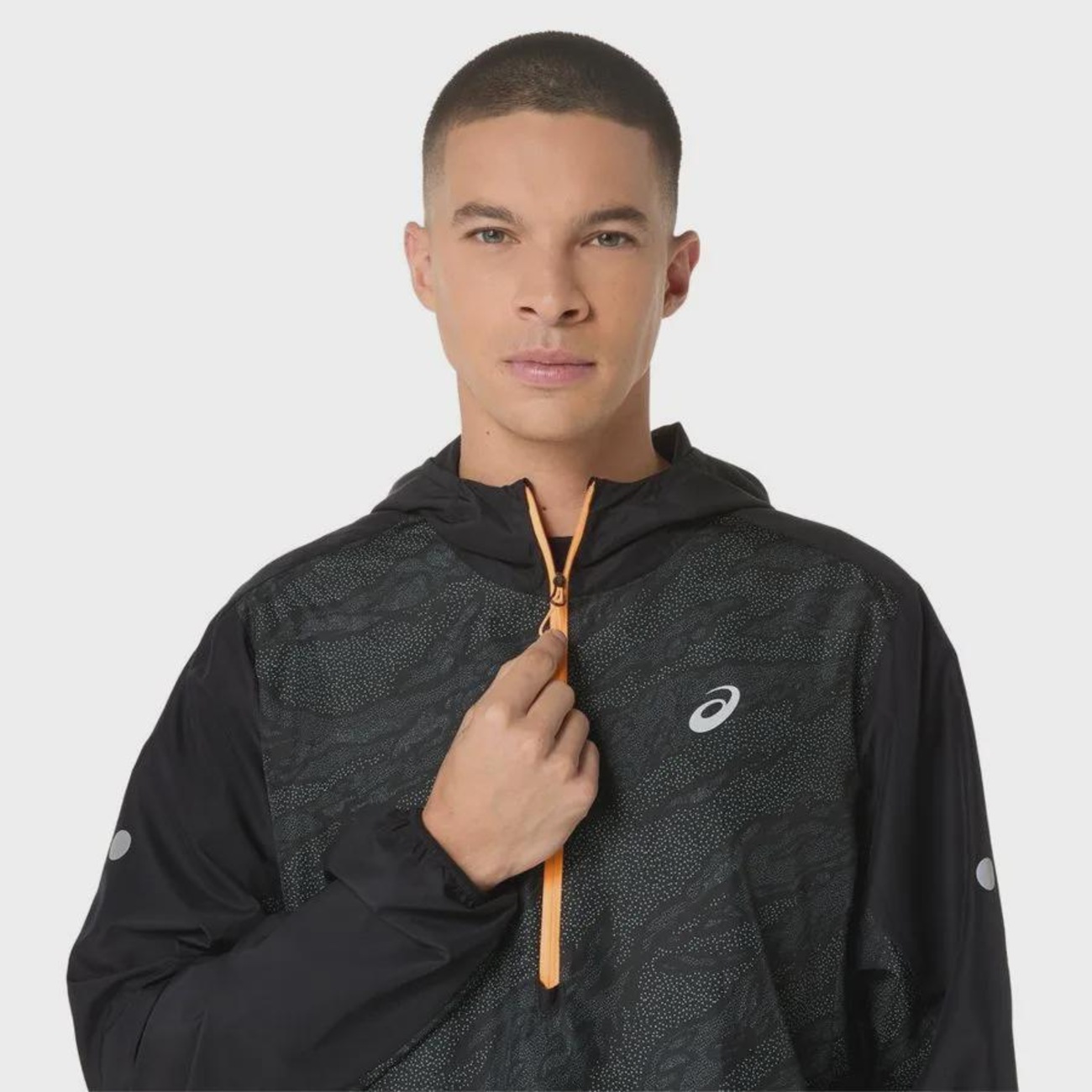 Jaqueta Corta Vento Masculina Asics com Capuz Fujitrail Packable
