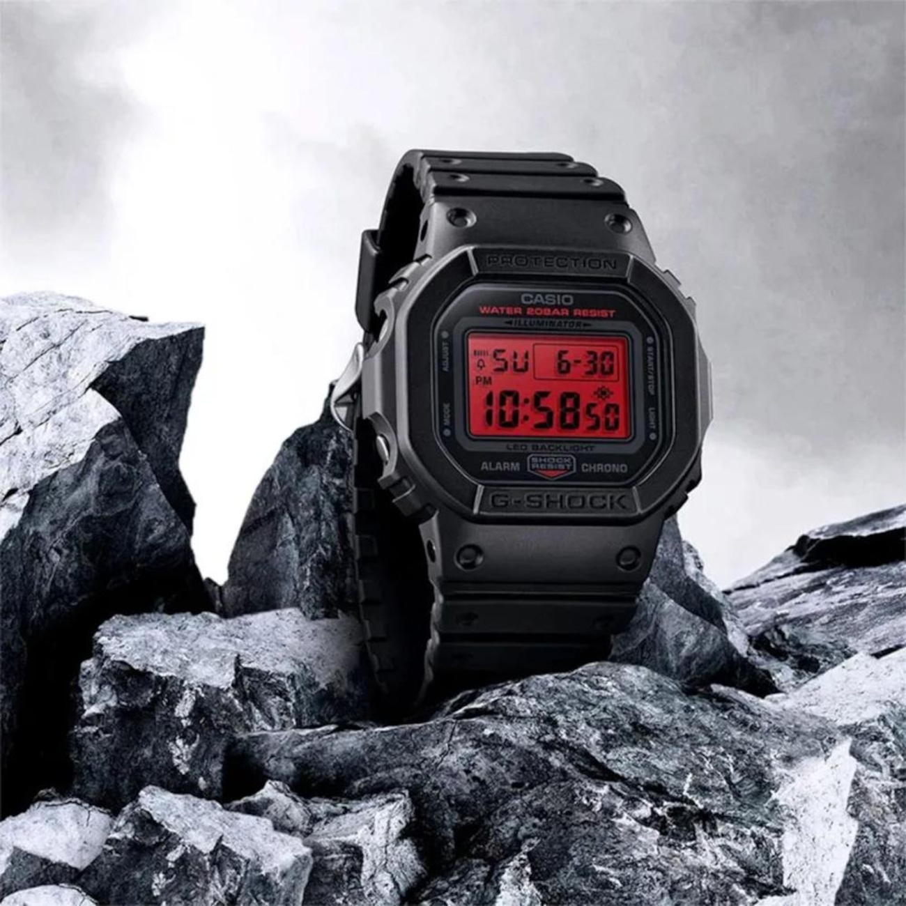 Relógio Casio G-Shock DW-5600BBR-1DR Black and Bold Red - G
