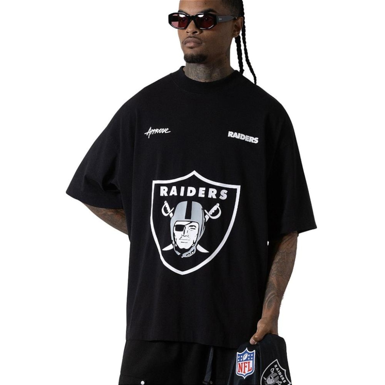 Camiseta Huge Oversized Masculina Approve x NFL II Raiders em