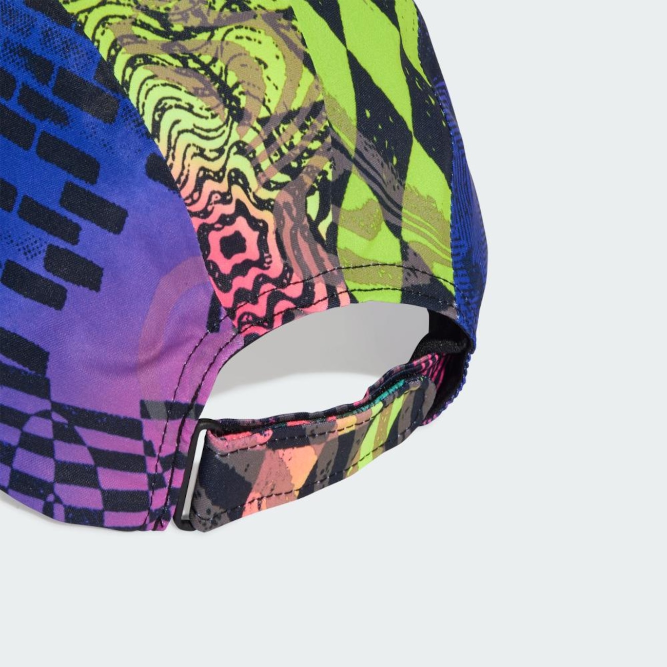 Boné adidas x Jeremy Scott | Centauro