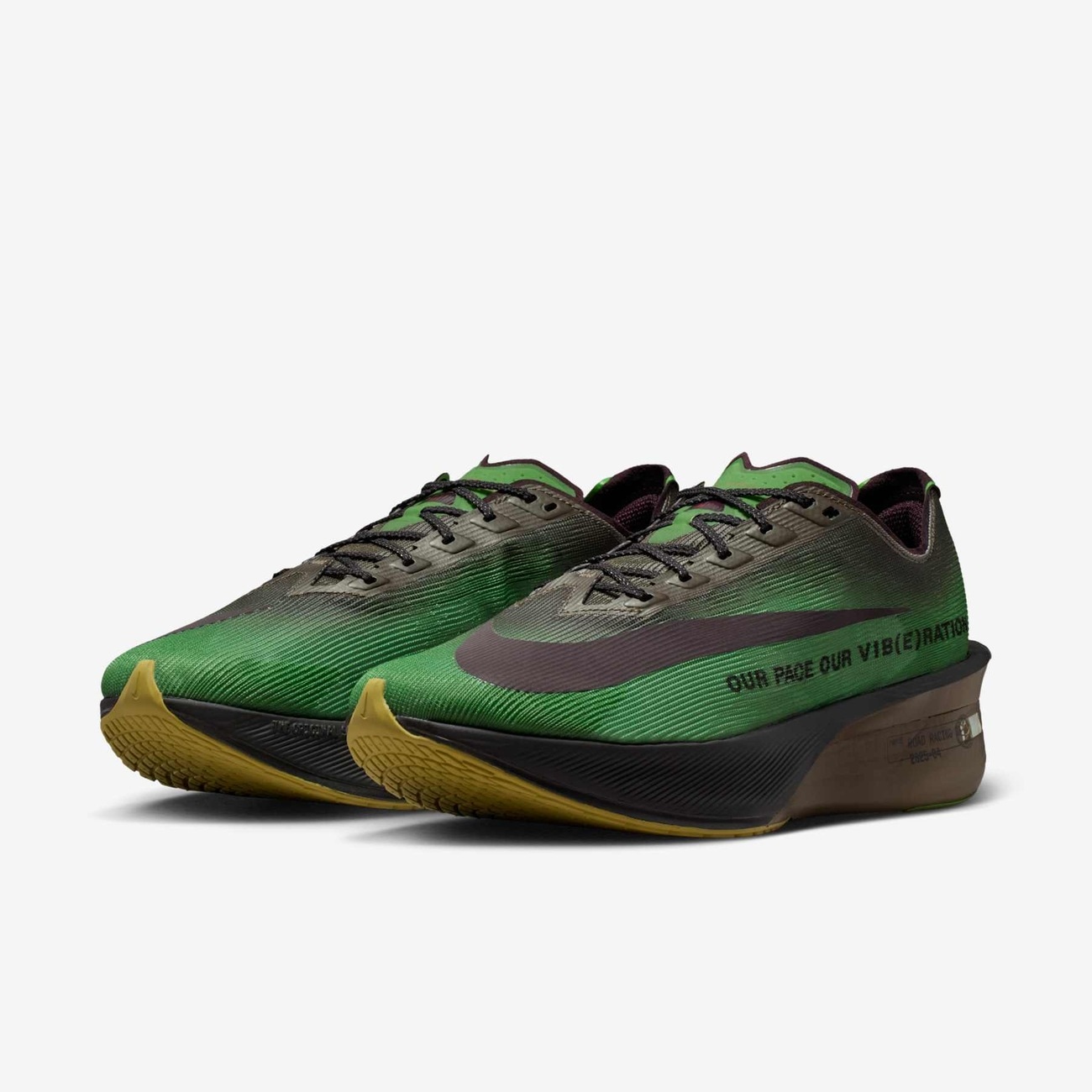 Tênis Masculino Nike ZoomX VaporFly 4 Premium em Promoção | Centauro