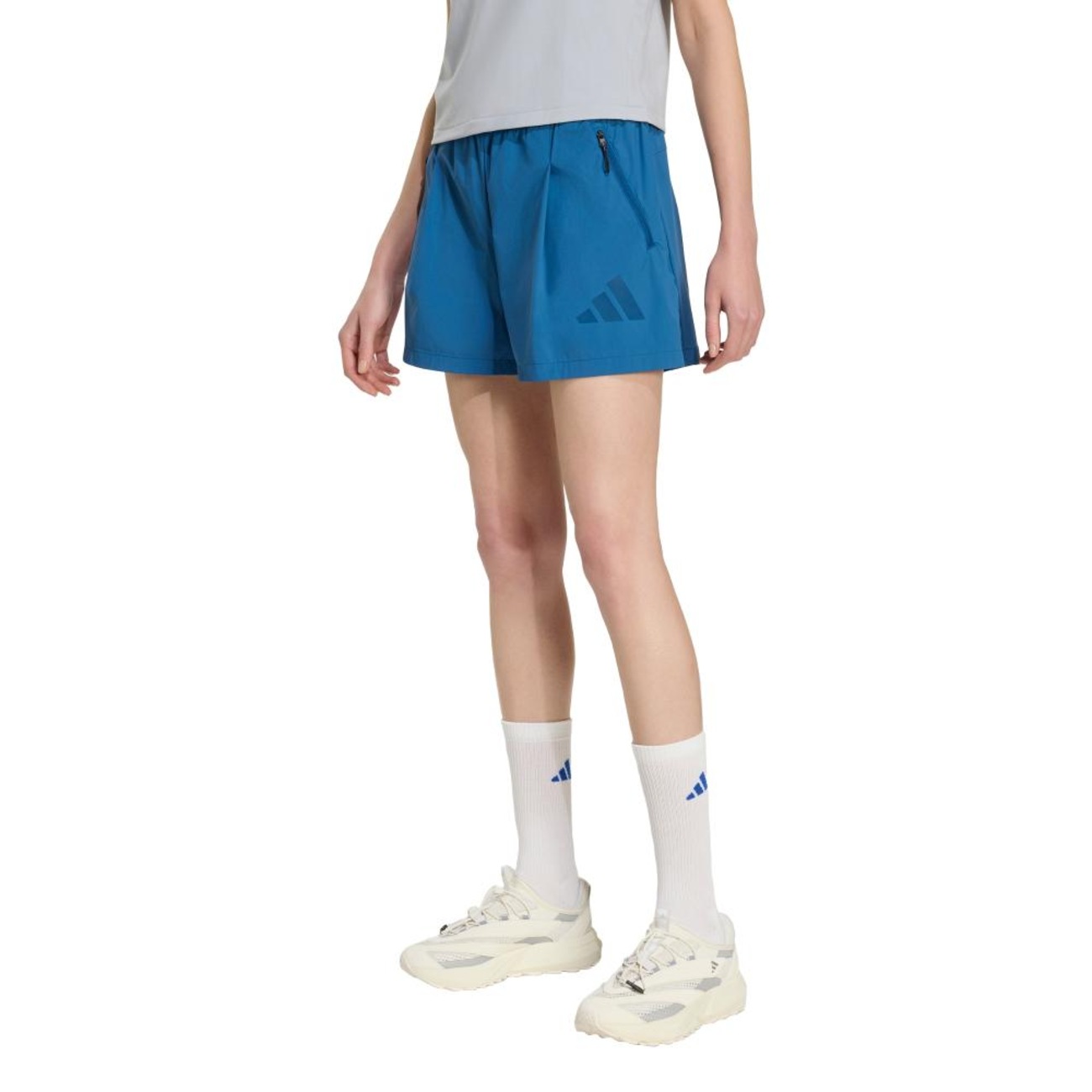 Shorts Feminino Woven Z.N.E adidas | Centauro