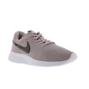 Tênis Nike Tanjun - Feminino - Foto 2