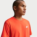 Camiseta Básica Nike Club Logo Pequeno Masculina - Foto 4