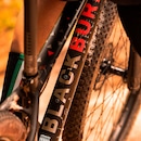 Mountain Bike Caloi Blackburn - Aro 29 Freio a Disco Hidráulico - Câmbio Shimano Deore - 20 Marchas - Foto 12