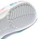 Sandália Crocs Adulto Classic T Dye Graphic Clo - Foto 9