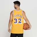 Camiseta Regata Los Angeles Lakers NBA Mitchell & Ness Swingman Home Jersey - Masculina - Foto 3