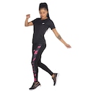 Camiseta ASICS Manga Curta Basic Logo Feminina - Foto 5