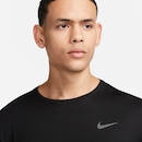Camiseta Masculina Nike Manga Curta com Proteção UV Miler - Foto 3