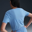 Camiseta Feminina Nike Manga Curta Sportswear Essential Icon - Foto 3