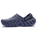 Sandália Crocs Unissex Echo Log - Foto 4