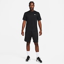 Camiseta Masculina Nike Manga Curta Dri-Fit UV Hyverse - Foto 3