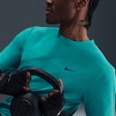 Camiseta Masculina Nike Manga Curta Dri-Fit UV Hyverse - Foto 4