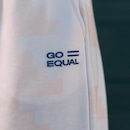 CALÇA WIDE LEG TEXTURA COM FENDA GO EQUAL - Foto 2