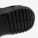 Sandália Crocs Classic Mega Crush Clog - Foto 9