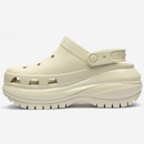 Sandália Crocs Classic Mega Crush Clog - Foto 3