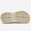 Sandália Crocs Classic Mega Crush Clog - Foto 6