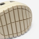 Sandália Crocs Classic Mega Crush Clog - Foto 8