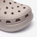 Sandália Crocs Classic Crush Shimmer Clog - Foto 8