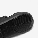 Sandália Crocs Classic Crush - Foto 9