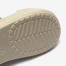 Sandália Crocs Classic Crush - Foto 9