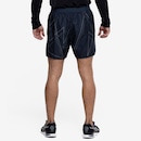 Bermuda Masculina ASICS 2 em 1 Estampado Linhas - Foto 3