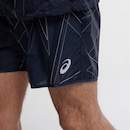 Bermuda Masculina ASICS 2 em 1 Estampado Linhas - Foto 5