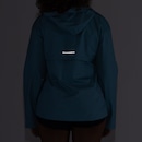 Jaqueta Corta-Vento Feminina Nike com Capuz Fast Repel - Foto 5