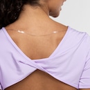 Camiseta Feminina Nike Manga Curta One Classic Dri-Fit TWST - Foto 4