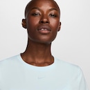 Camiseta Feminina Nike Manga Curta Dri-fit One Classic - Foto 4
