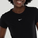 Camiseta Feminina Nike Manga Curta Chill Knit - Foto 3