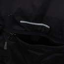 Jaqueta Masculina ASICS com Capuz Ultraleve Packable Repelente à Água - Foto 3