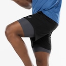 Bermuda Masculina ASICS Malha 2 em 1 Elástico Logo - Foto 7